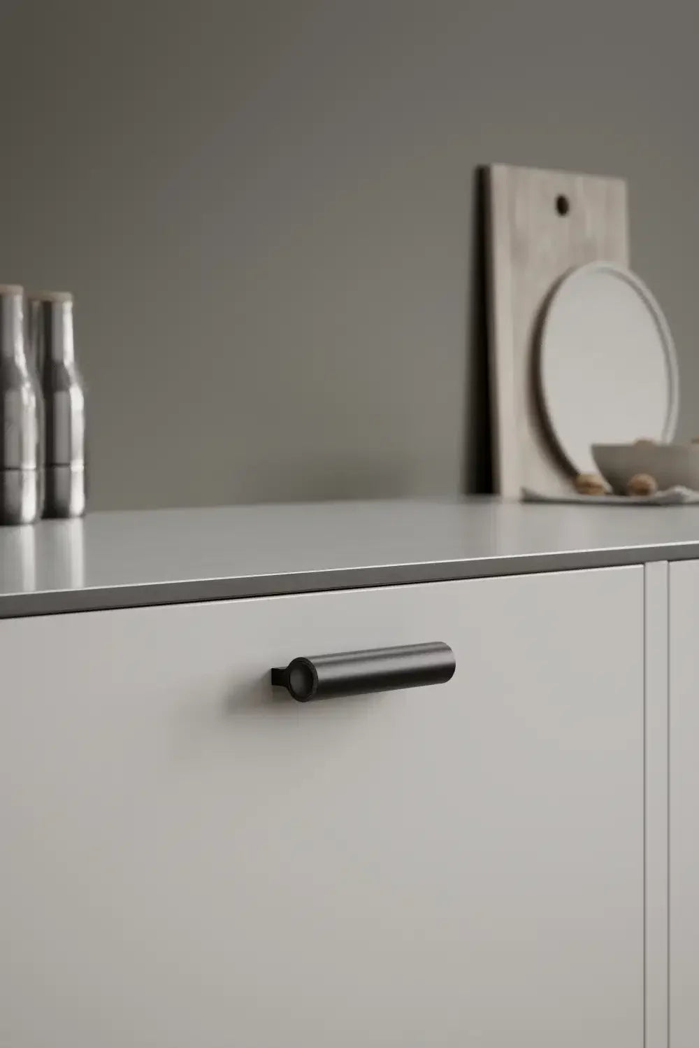 Matte Black "Lucente" Tubular Drawer Pulls