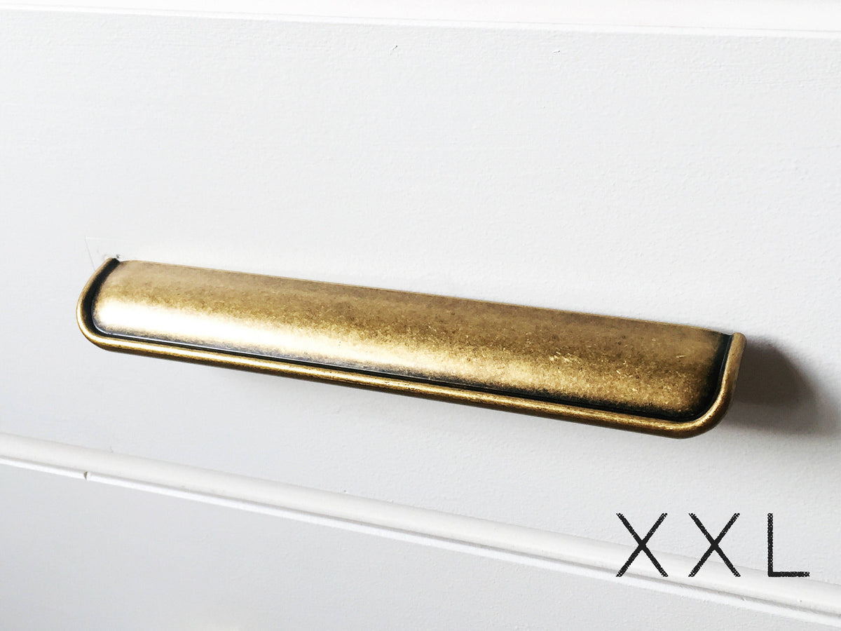 Tab Finger Drawer Pulls "Ella" in Antique Bronze.