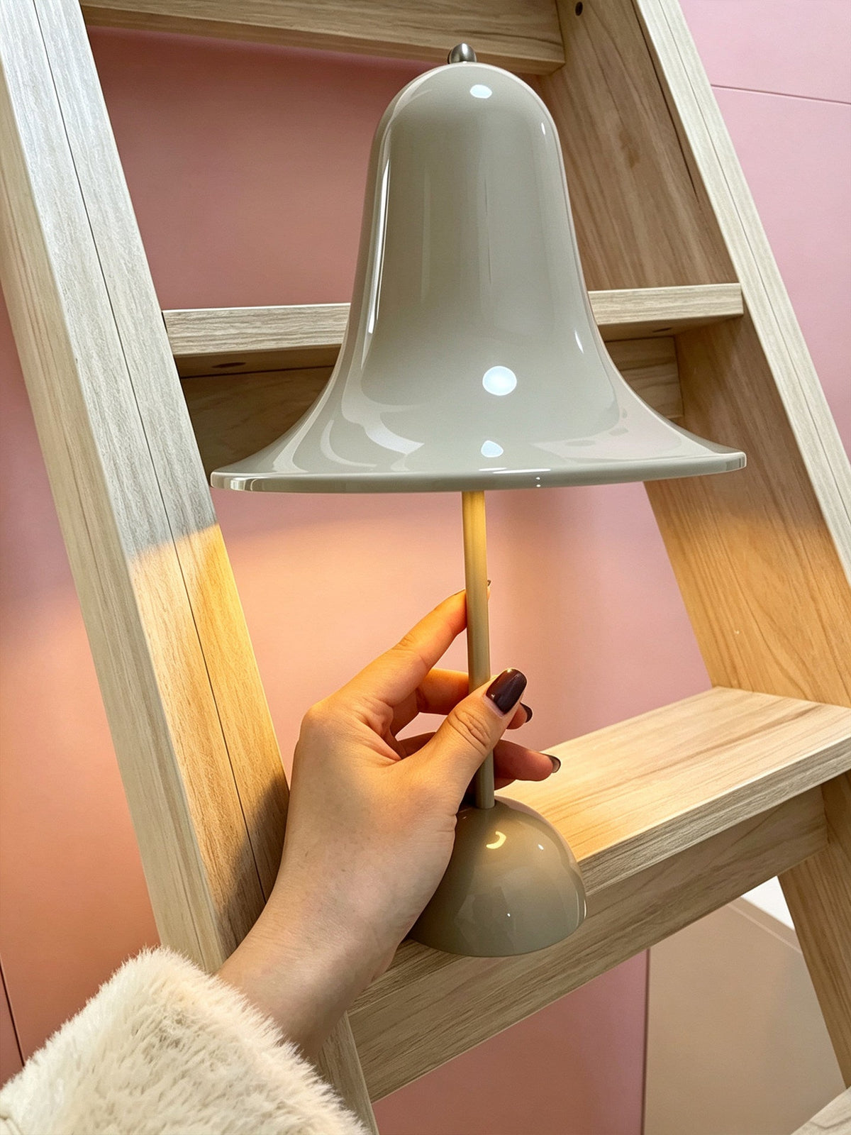 Pantop Bell Rechargeable Table Lamp