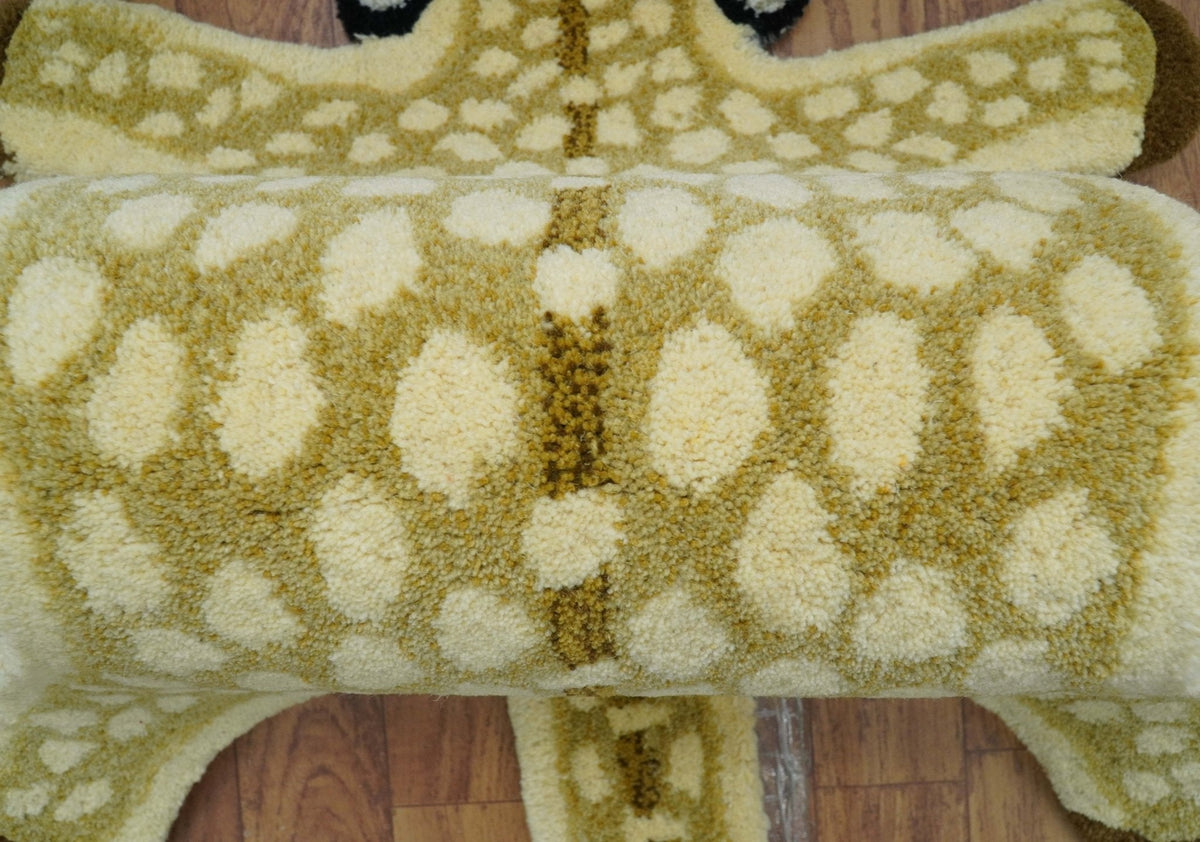 Animal Giraffe Brown Hand Tufted 2x3 Wool Area Rug.