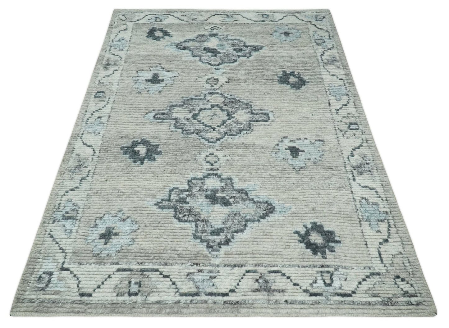 The Rug Decor Area Rug Hand Knotted Silver and Charcoal Traditional with Blended Custom Made Wool Rug Hand Knotted Silver and Charcoal Traditional with Blended Custom Made Wool Rug