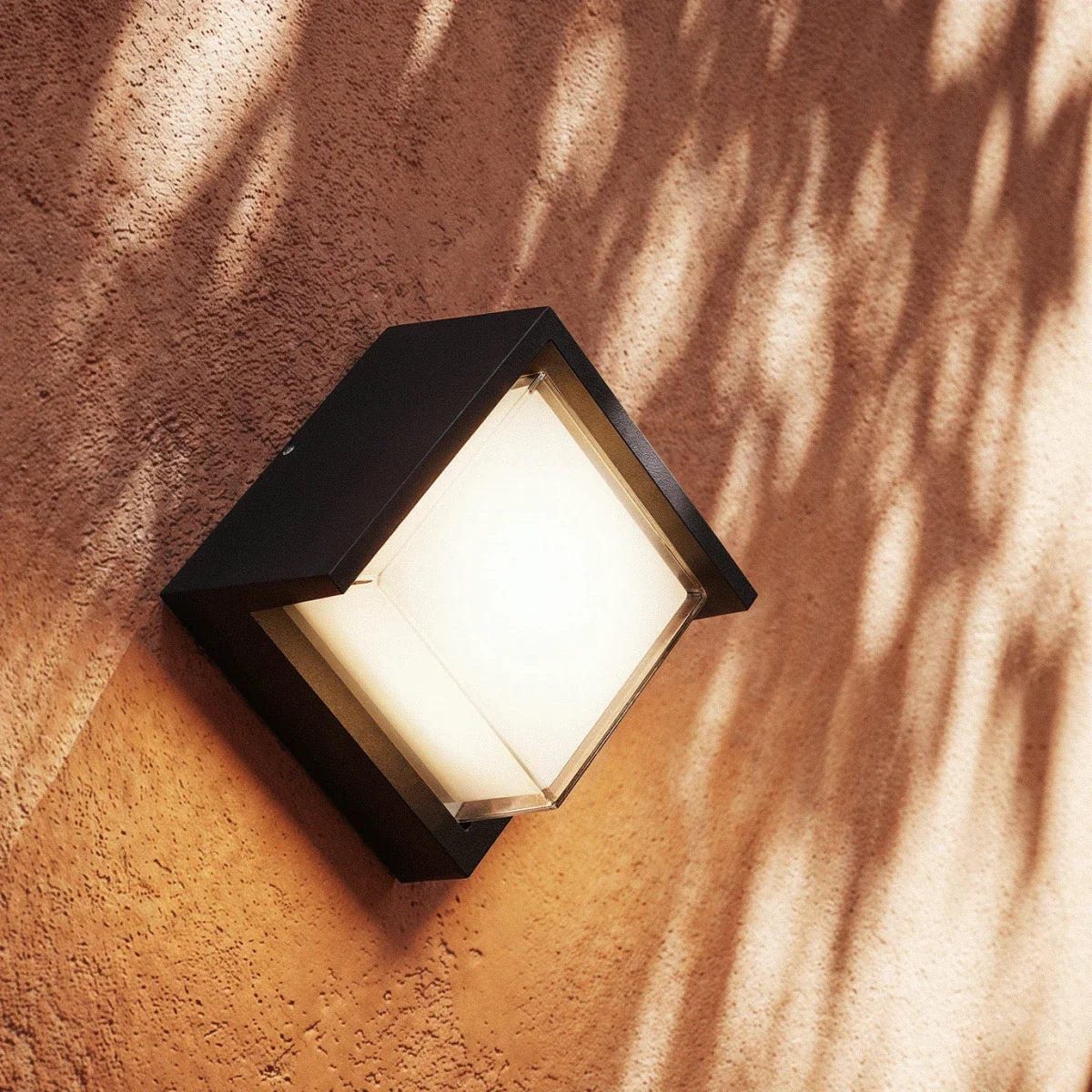 Esmond Outdoor Wall Lamp.