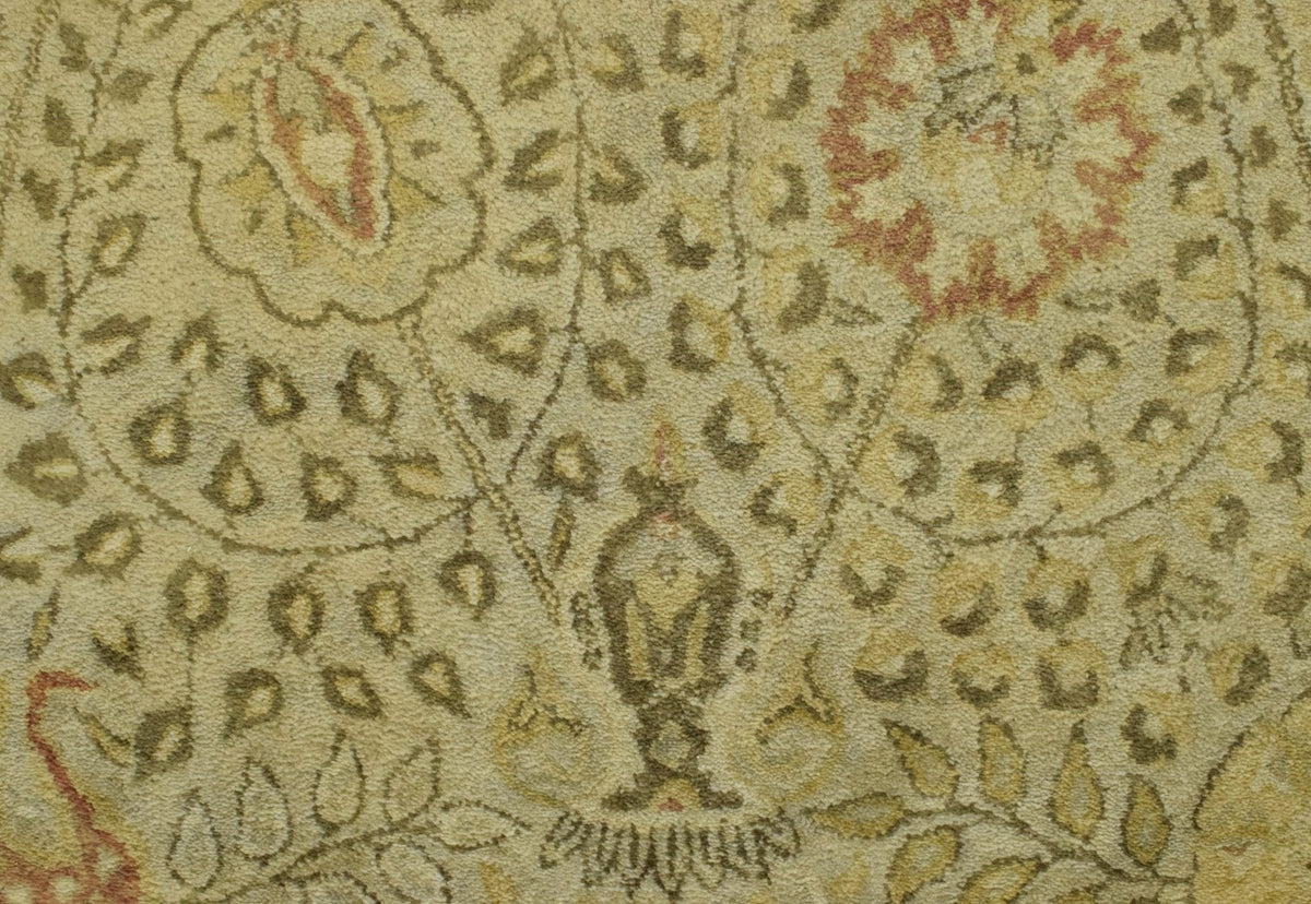 Traditional Style Gold Hand Tufted Wool Area Rug.