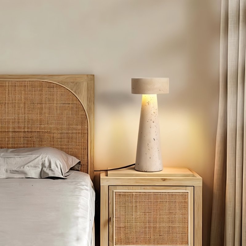 Lycoris Table Lamp.