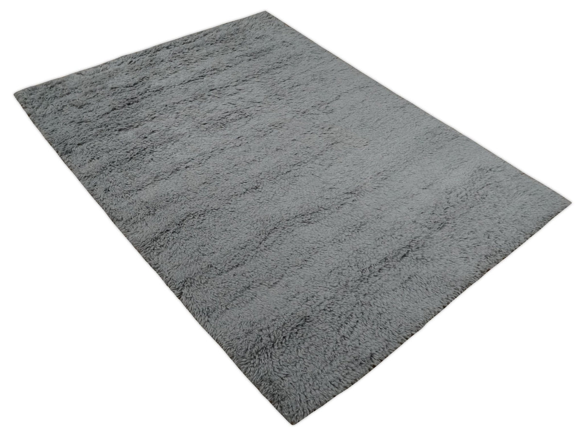 Gray Modern Solid Design Hand Woven Wool Area Rug.