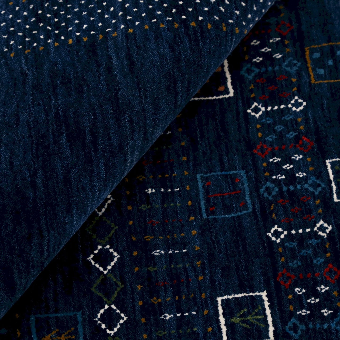 Blue Center Pattern Hand Loomed Wool Area Rug