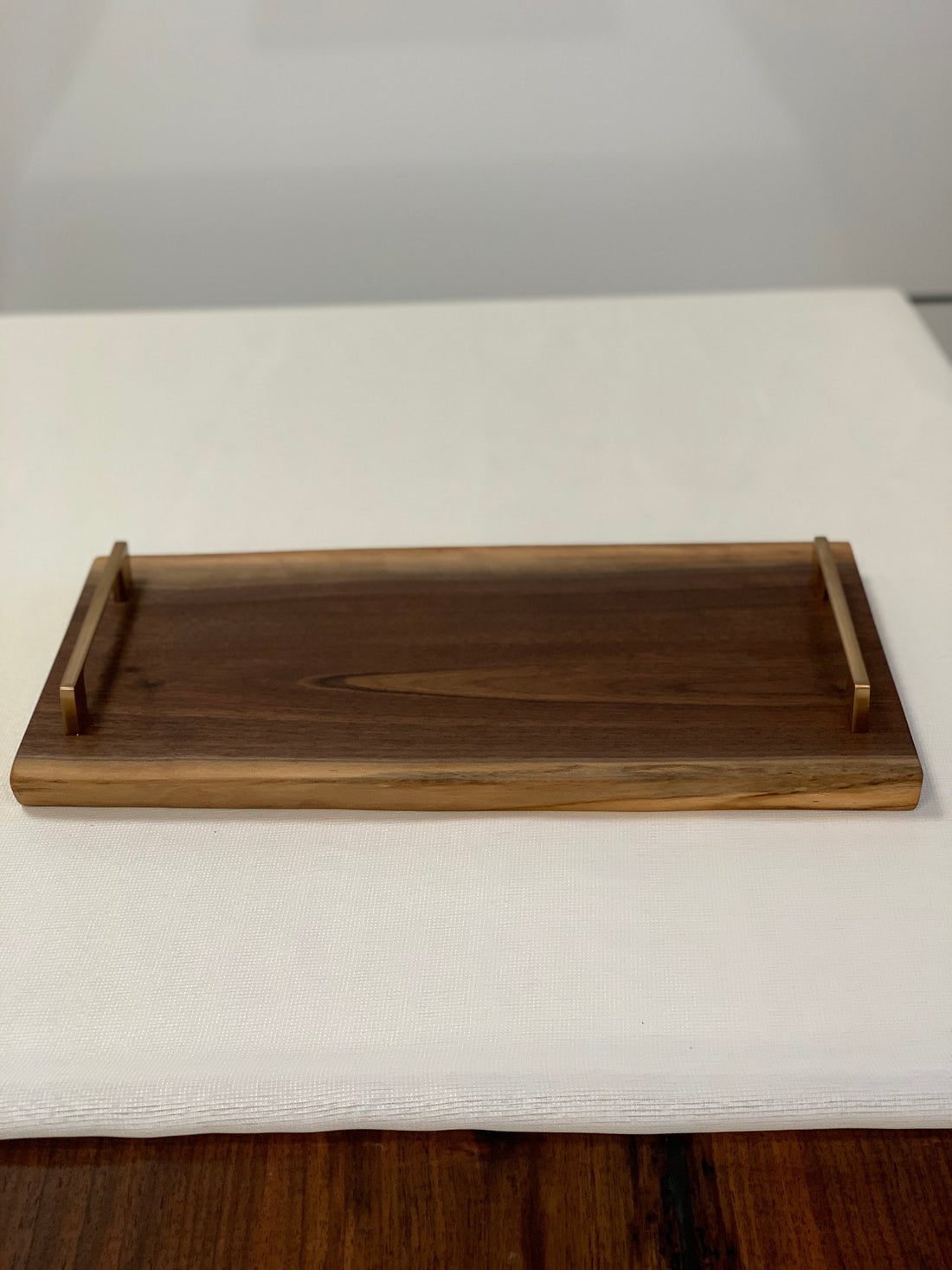 Elevate Your Gatherings: Entertaining Essentials with Bespoke Elegance