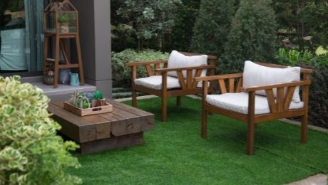 Which Natural Woods Work Best as Outdoor Furniture?