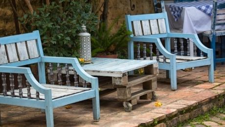 The Benefits of Buying Reclaimed Wood Furniture