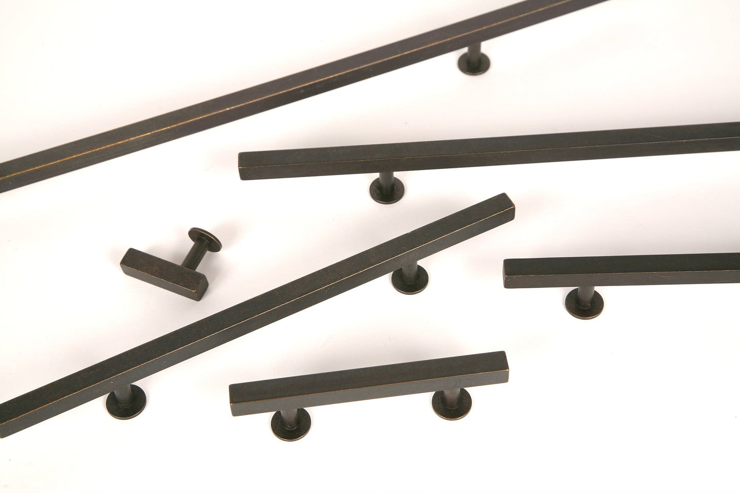 Lew's Square Bar Cabinet Knobs and Handles in Oil Rubbed Bronze.