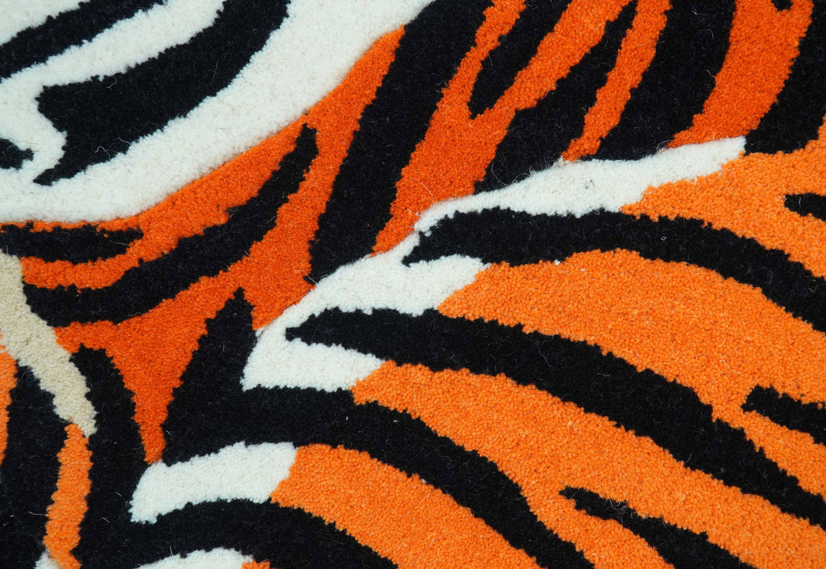 Hand Tufted 2x3 Animal Rust Baby Tiger Wool Area Rug.