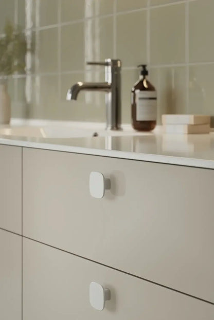 Glossy White "Tabula" Cabinet Knob and Drawer Pull