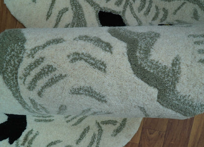 Hand Tufted White Animal Elephant 2x3 Wool Area Rug.