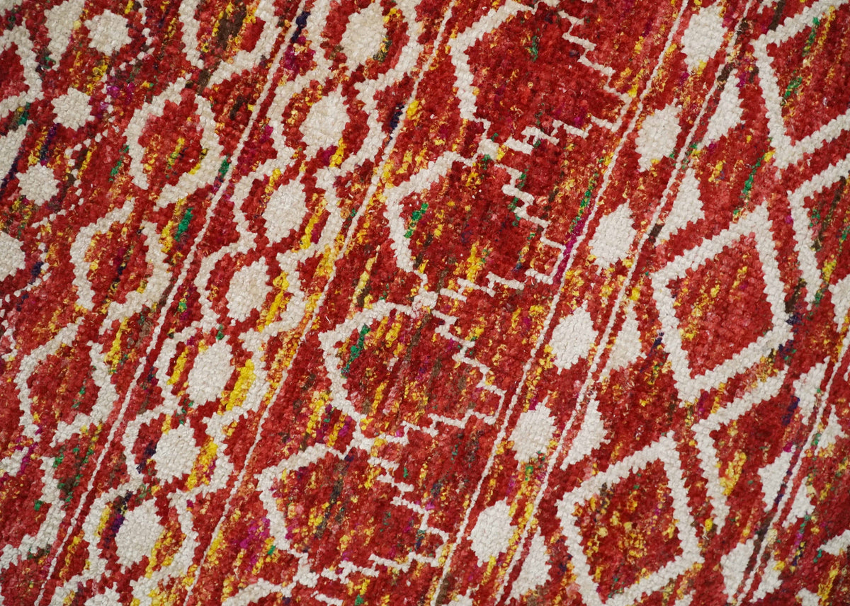 4x6 and 8x10 Hand Knotted Rust, Gold and White Modern Contemporary Southwestern Tribal Trellis Recycled Silk Area Rug.
