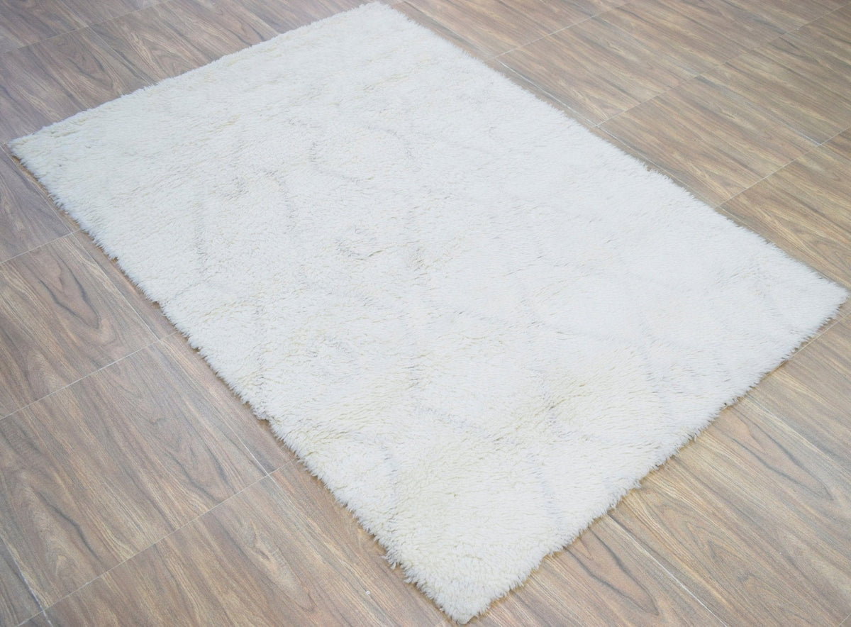 Ivory Modern Style Handmade Wool Area Rug.