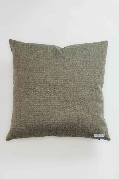 Larsen Chenille Pillow - Houndstooth - 2 Sizes