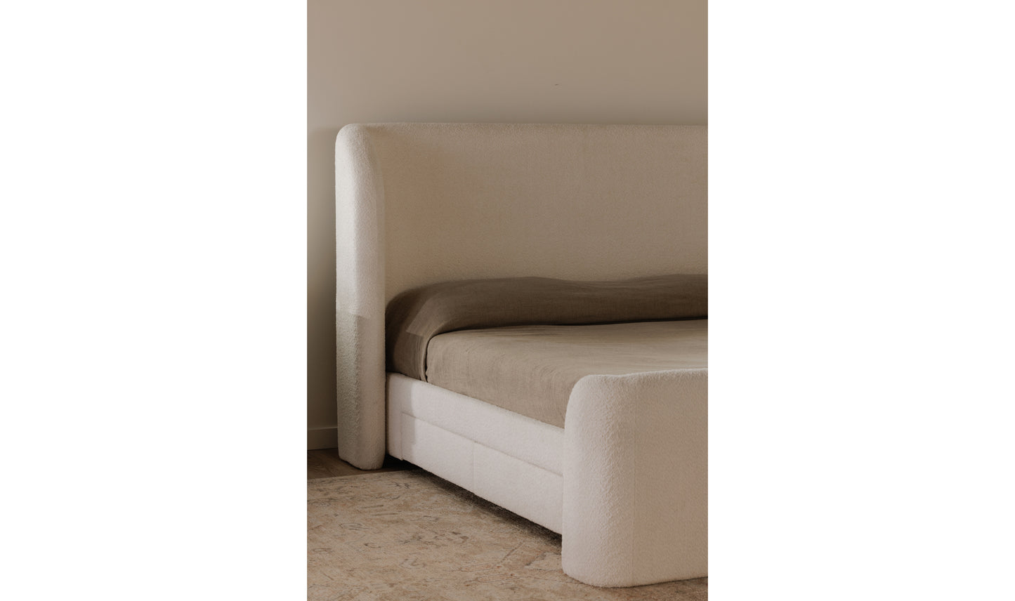 Sophia King Bed Cream