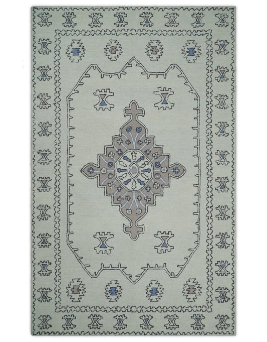Ivory and Peach Persian Style Tribal Hand Tufted Wool Area Rug.