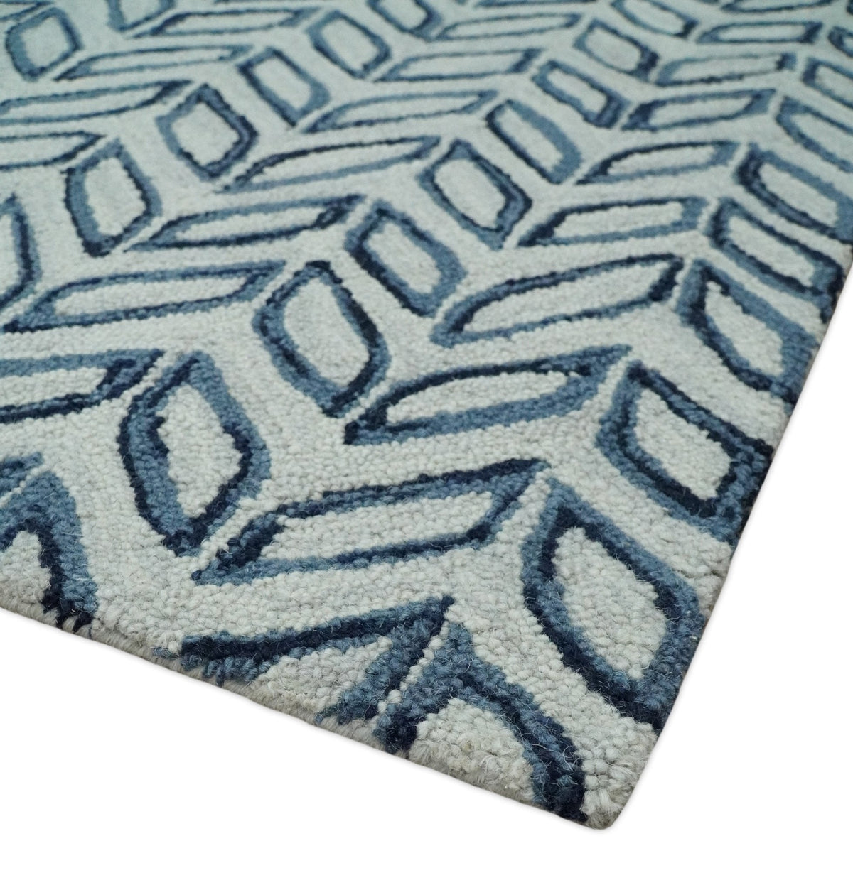Contemporary Farmhouse Leaf's Hand Tufted Silver and Blue Loop Multi Size Wool Rug.