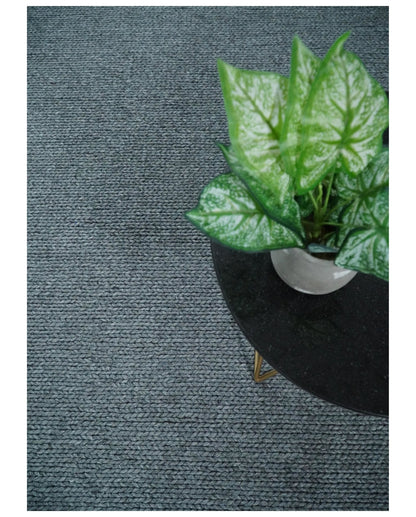 5x8 and 8x10 Braided Wool Solid Gray Hand Woven Soft Plush Area Rug.