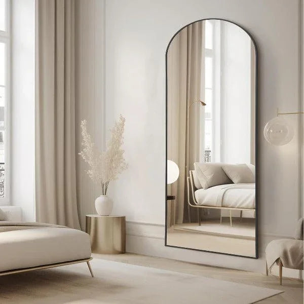 Arched Floor Mirror with Aluminum Frame – Black