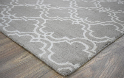 Modern Geometrical Hand Tufted Silver Wool 8x10 Area Rug.