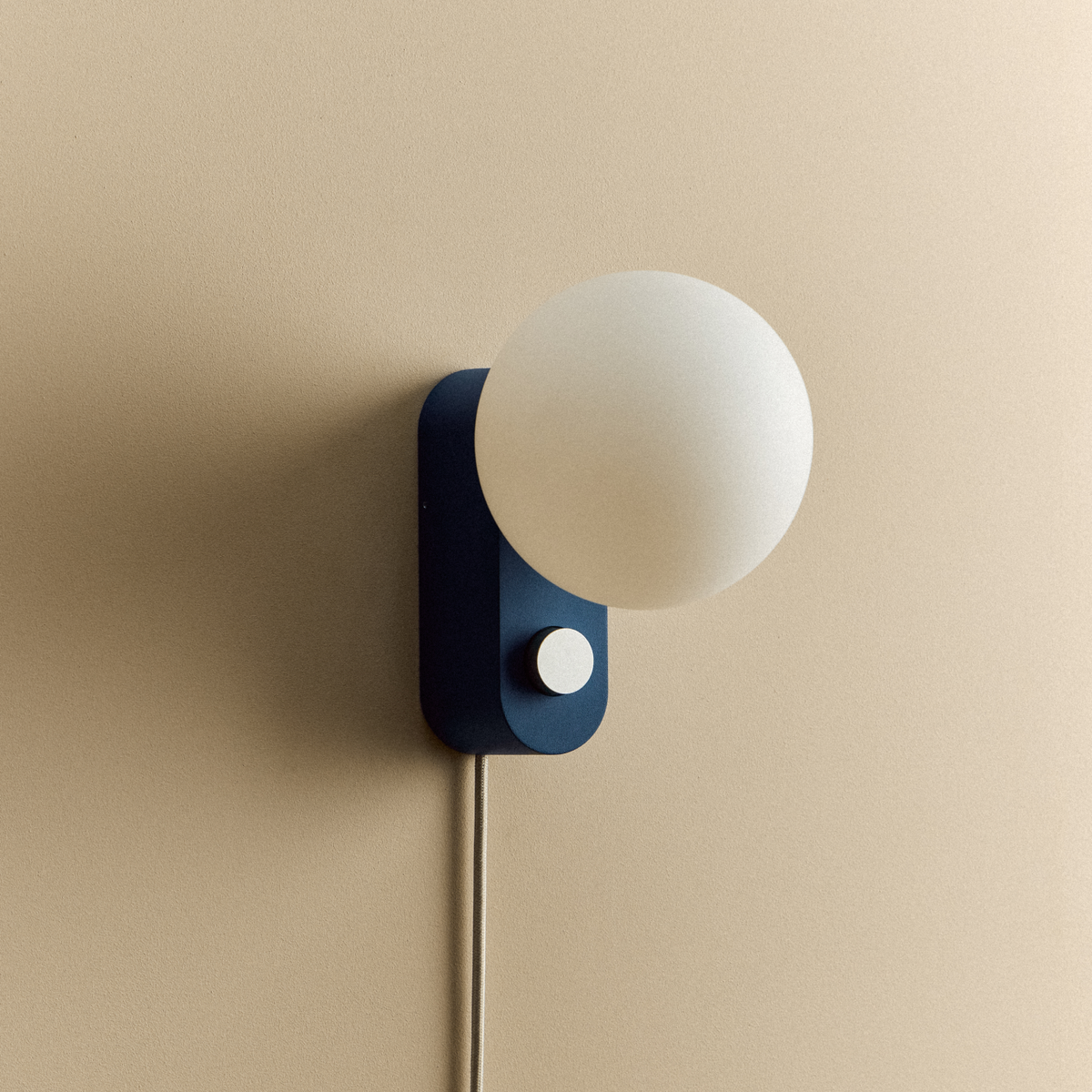 Alumina Multi-Use Lamp in Sapphire.