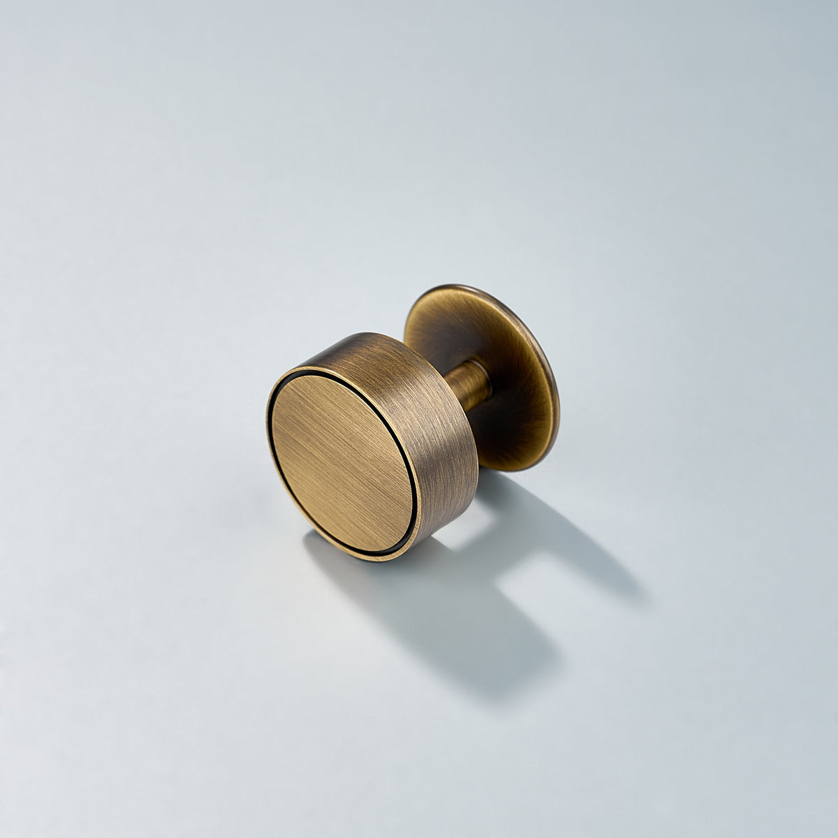 Gateau, Solid Brass Knobs.