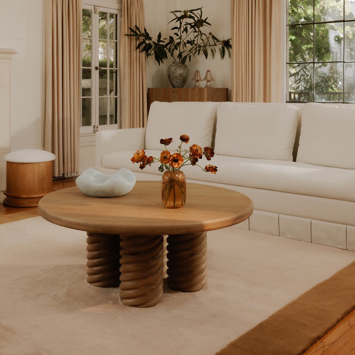 Treccia Round Coffee Table Oak view 7