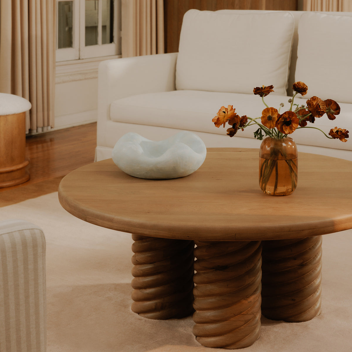 Treccia Round Coffee Table Oak lifestyle image