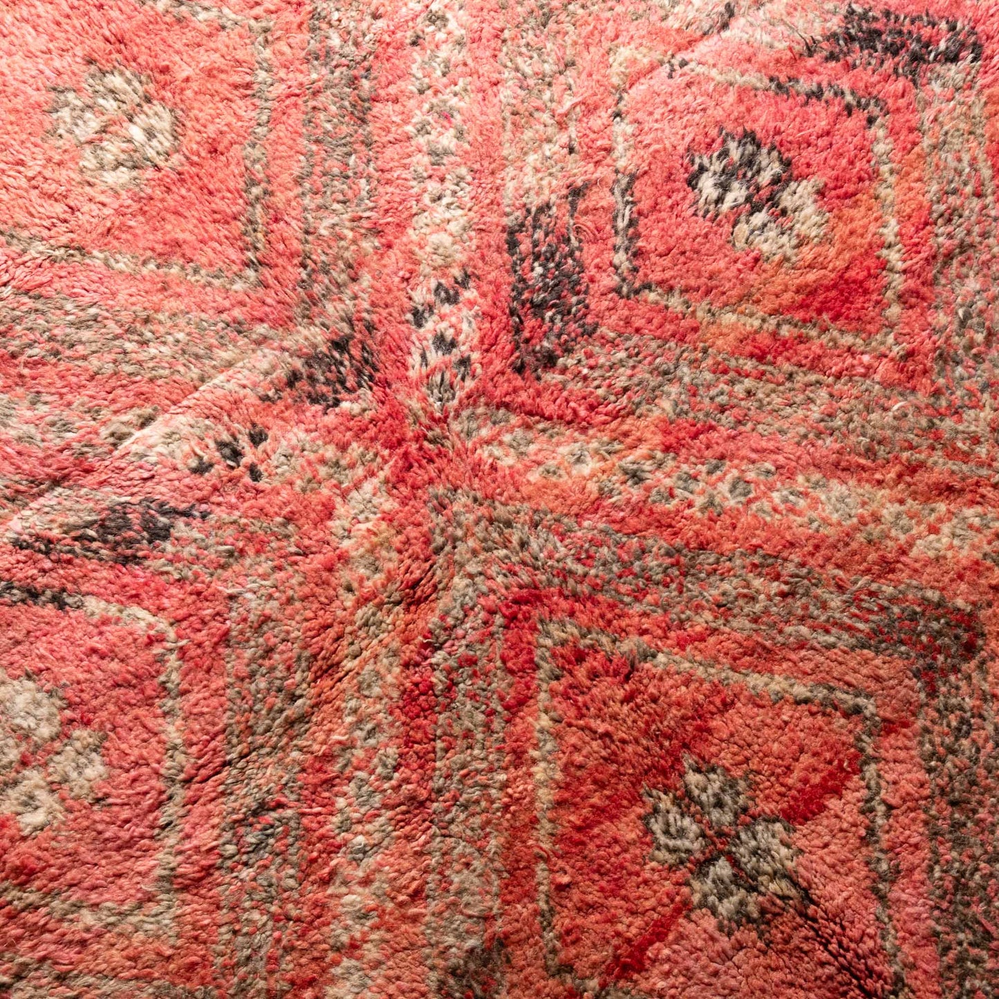 Misk Layl - vintage boujad rug 5.1x10.1 ft / 155x309