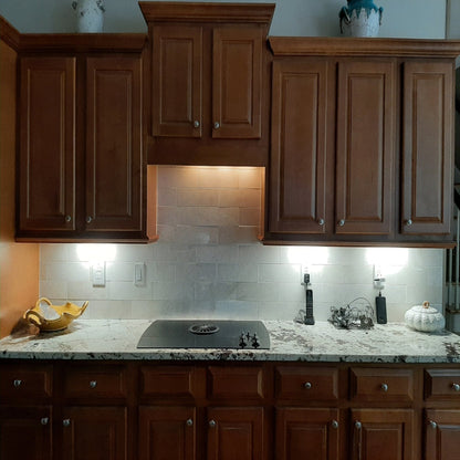 EWLR13 Kitchen Cabinet Light Rail 1-1/2" x 1-3/8" Trim. Unfinished.