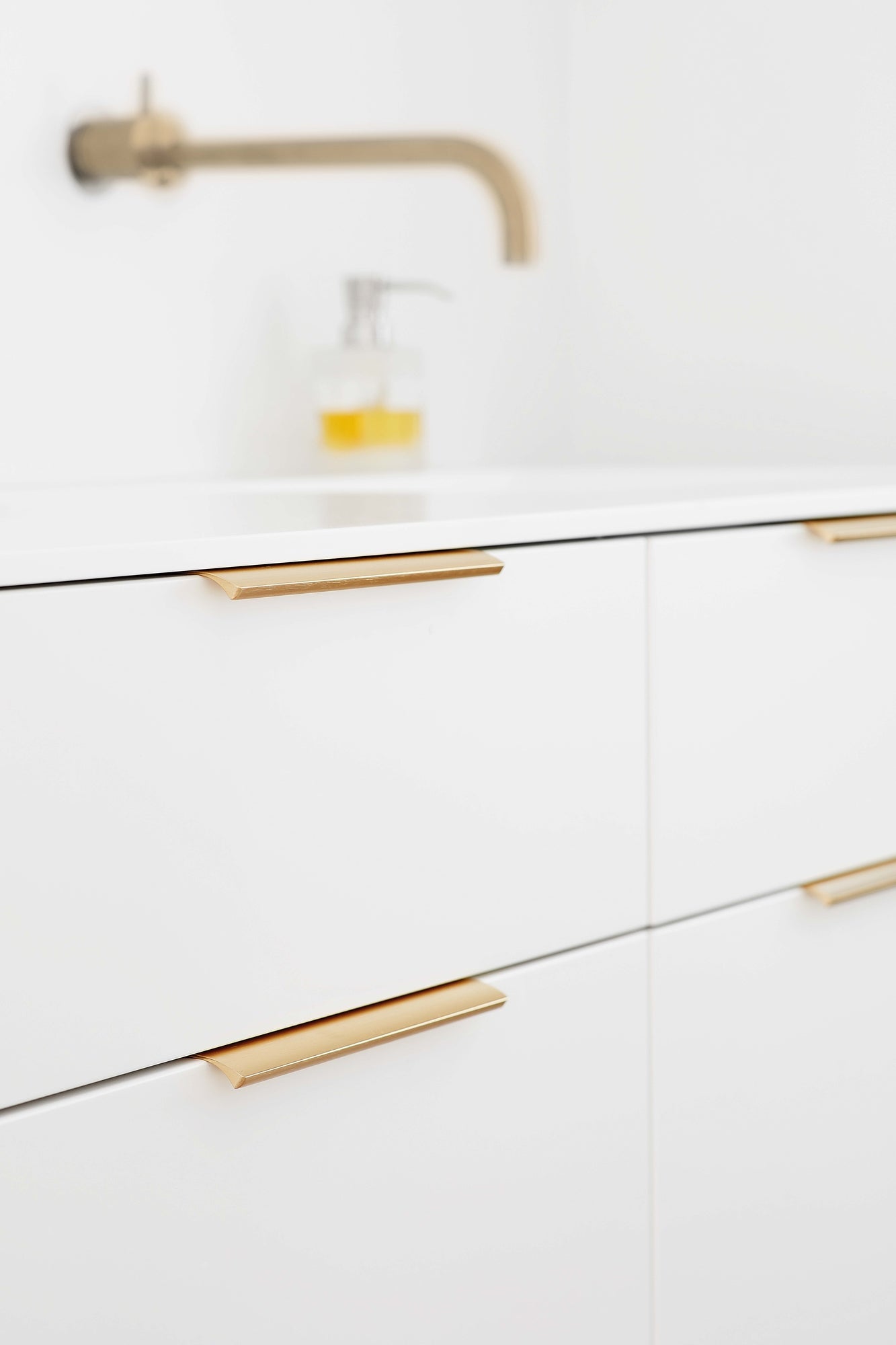 Brushed Bronze "Edge Straight" Tab Drawer Pulls