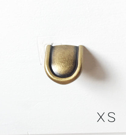 Tab Finger Drawer Pulls "Ella" in Antique Bronze.