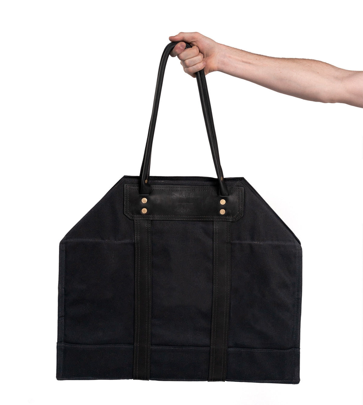 Stahl x Frost River Firepit Sling.