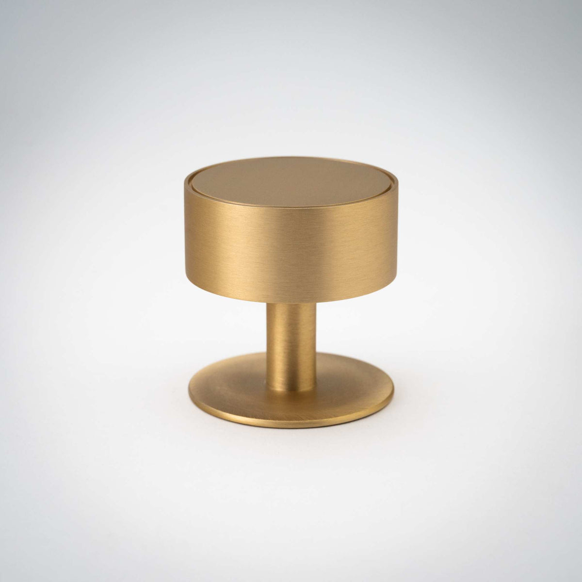 Gateau, Solid Brass Knobs.