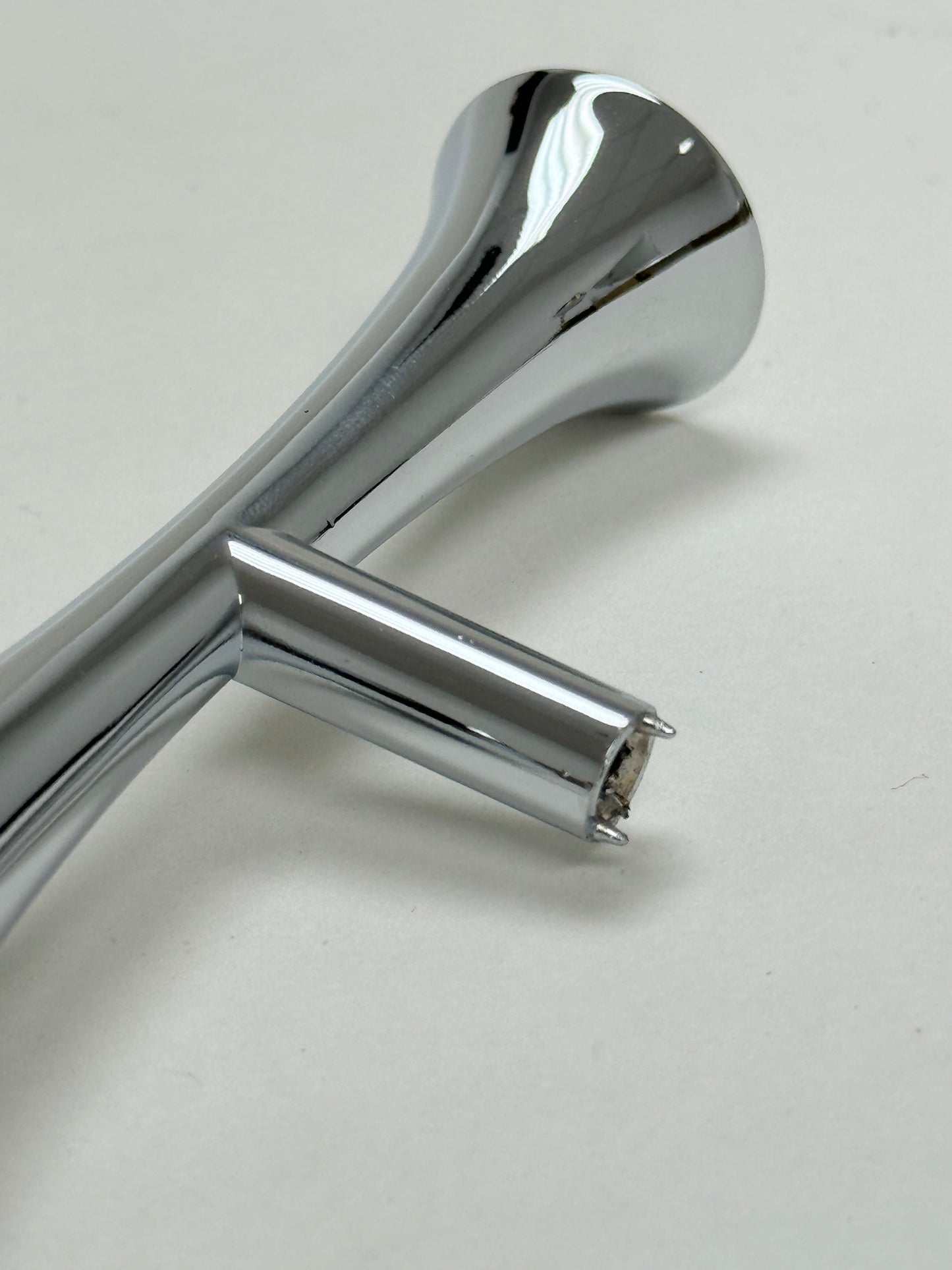 Hourglass "MCM 01" Polished Chrome Mid-Century Cabinet Pull