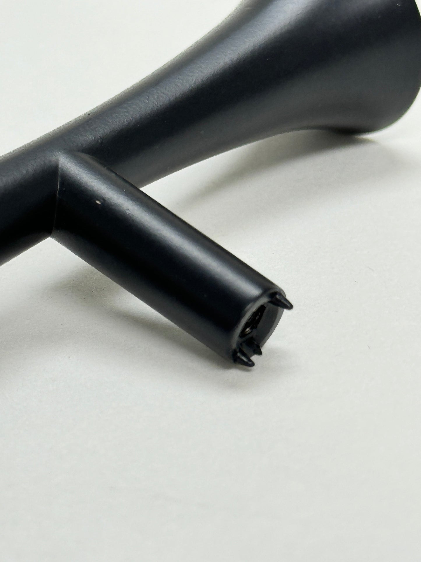 Hourglass "MCM 01" Matte Black Mid-Century Drawer Pull