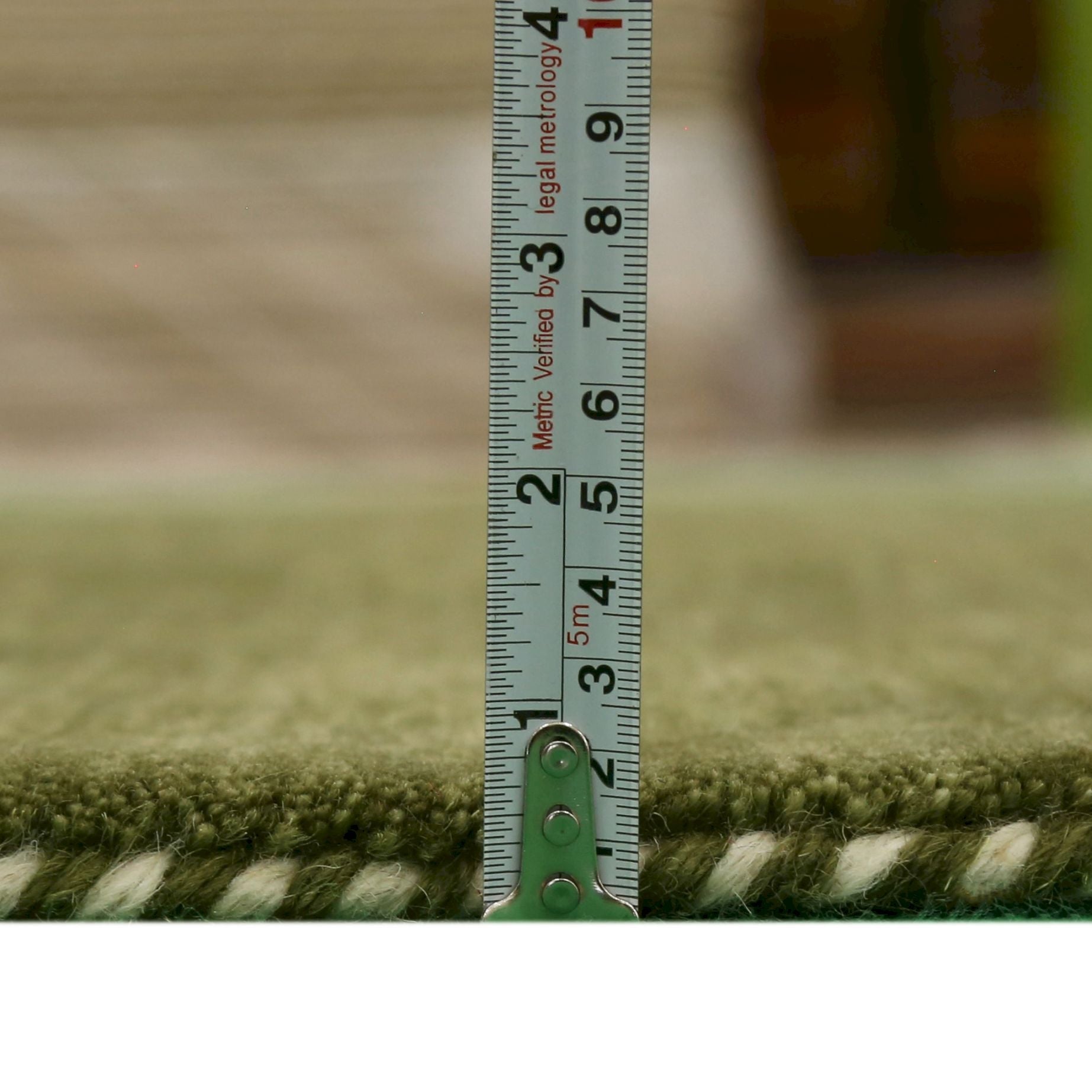 Green Contemporary Design Hand Loomed Wool Area Rug.