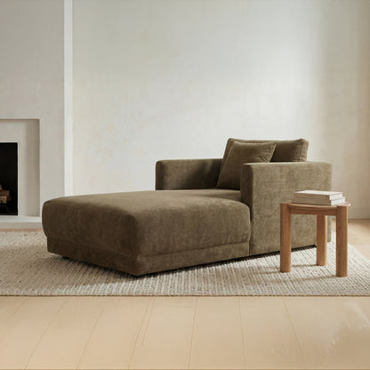 Bryn Chaise Heritage Cedar Green lifestyle image