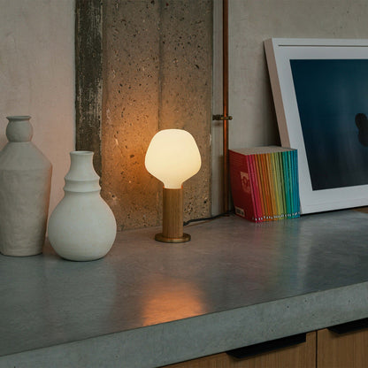 Knuckle Table Lamp in Oak + Enno.