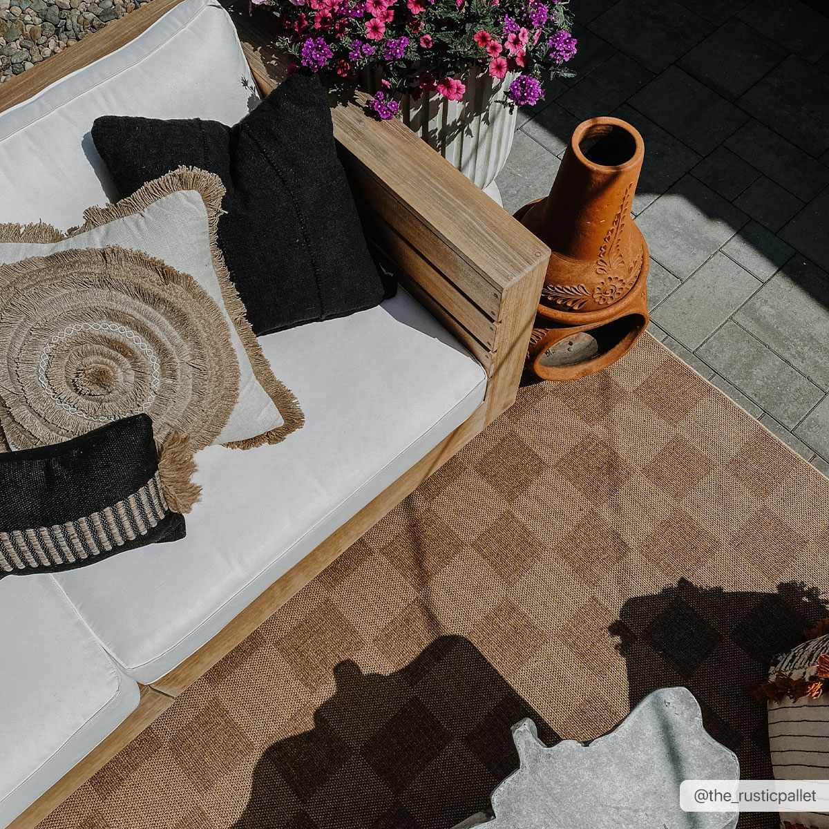 Kuval Checkered Brown Outdoor Rug.