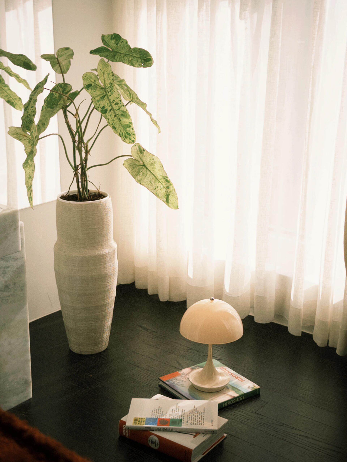 Lunora Mushroom Rechargeable Table Lamp