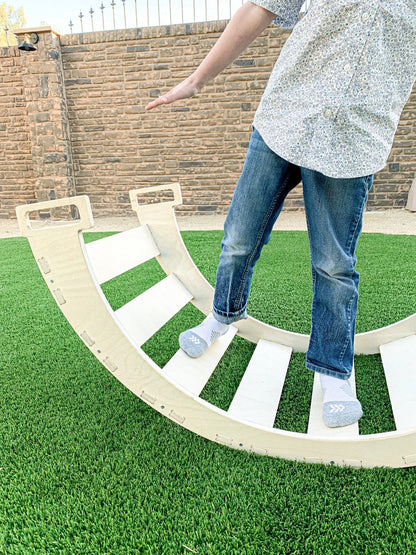 LUCAS- Climbing Arch