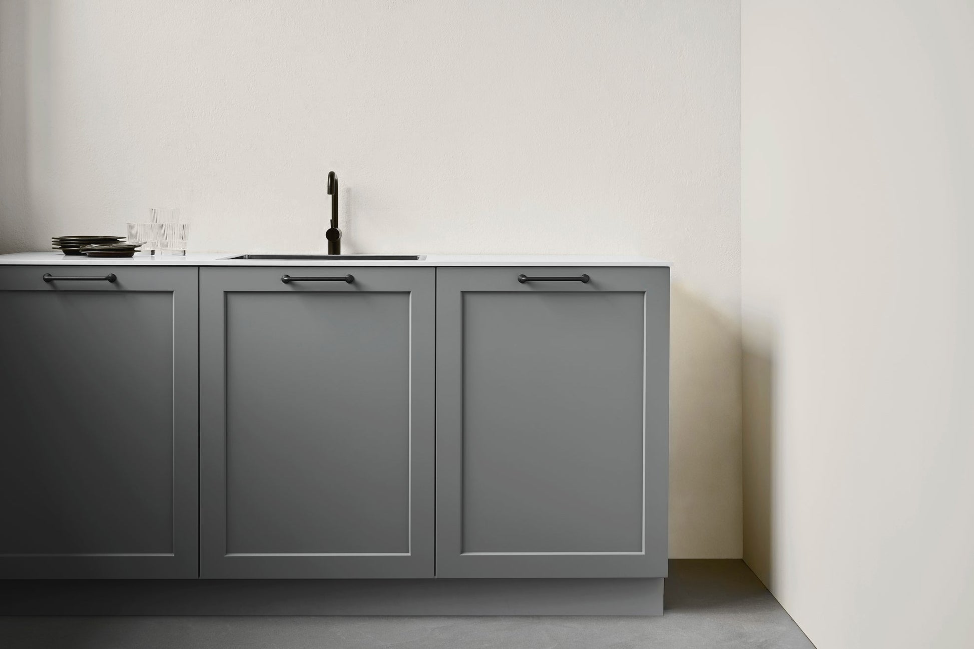 Matte Black "Motion" Knob and Drawer Pull.