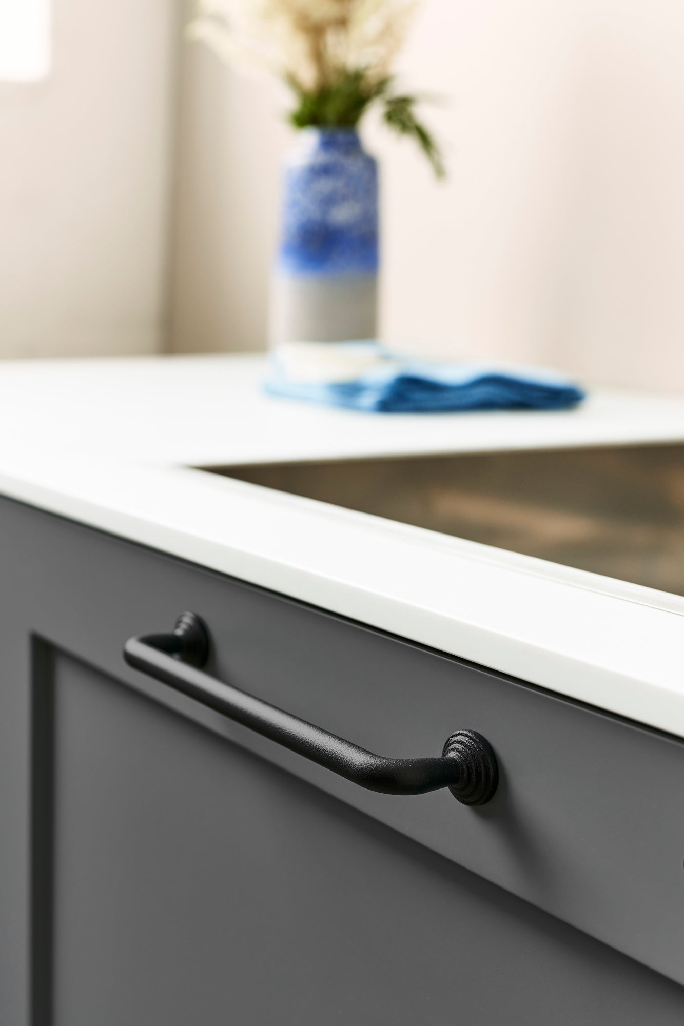 Matte Black "Motion" Knob and Drawer Pull.