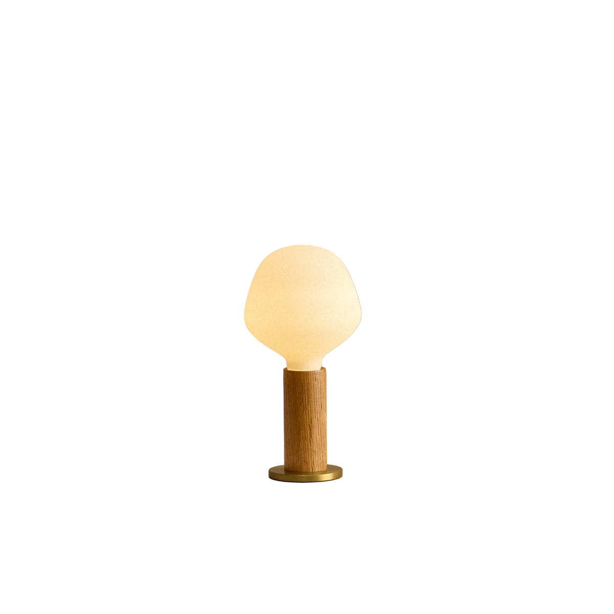 Knuckle Table Lamp in Oak + Enno.