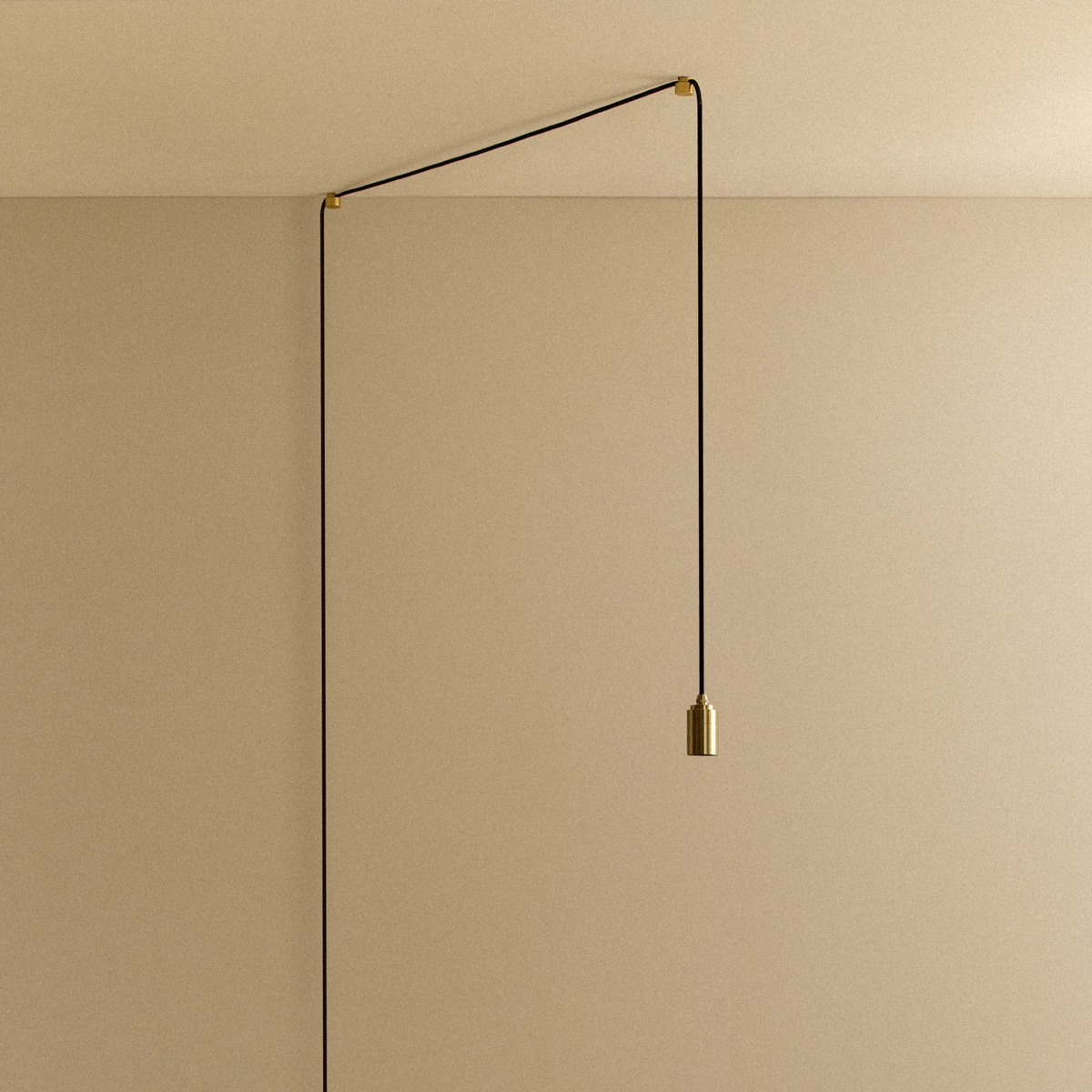 Plug-In Pendant in Brass.
