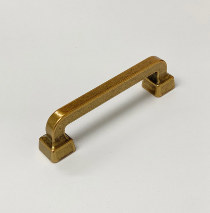 Mission Drawer Pull "Capri" in Antique Brass.
