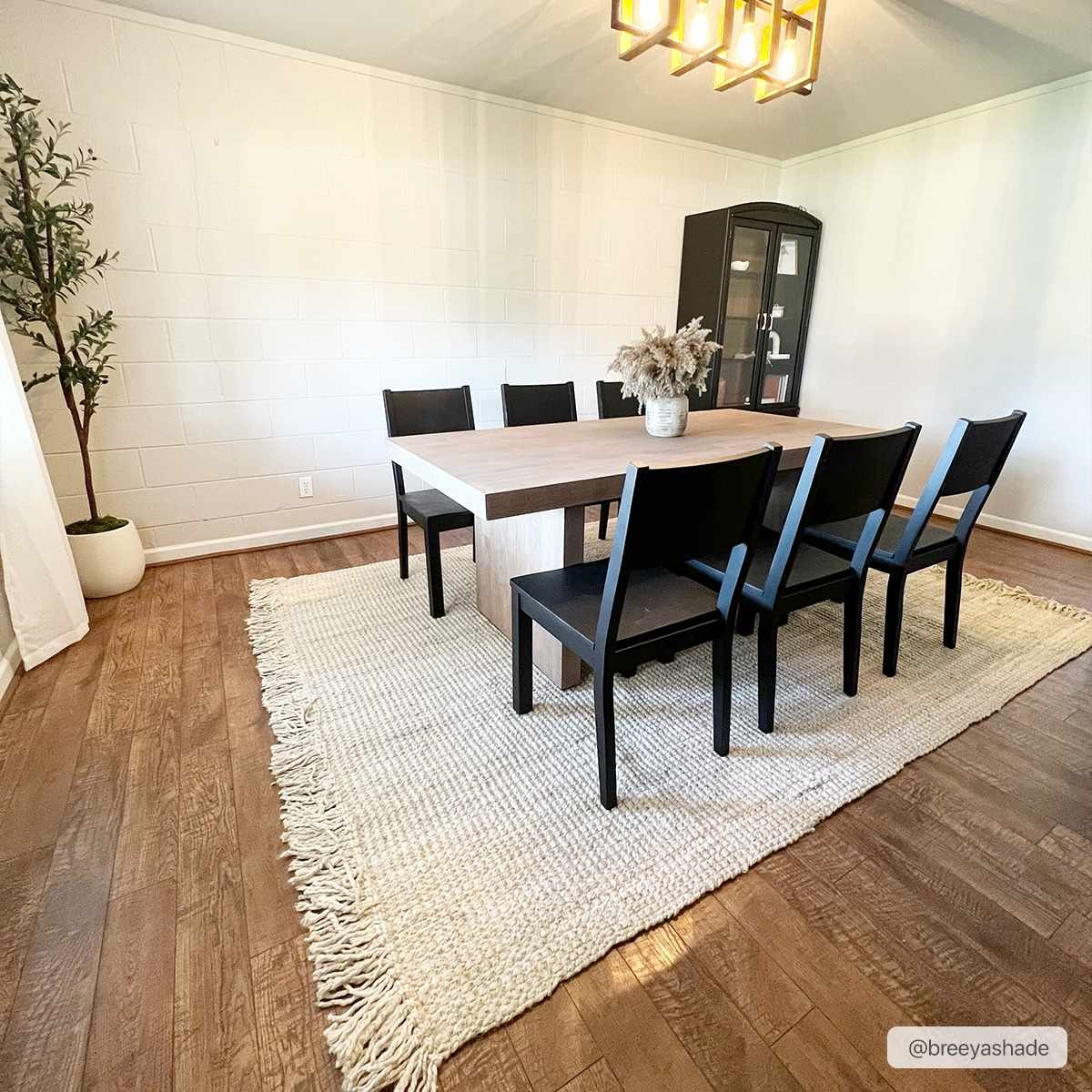 Senneterre Bleached Jute Rug.